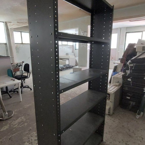 Dexion metal shelving system like new, 5 shelves, heavy duty