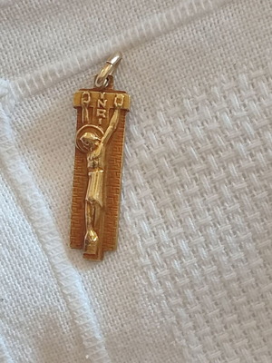 Gold cross pendant (Crucifix) 18K, INRI engraving