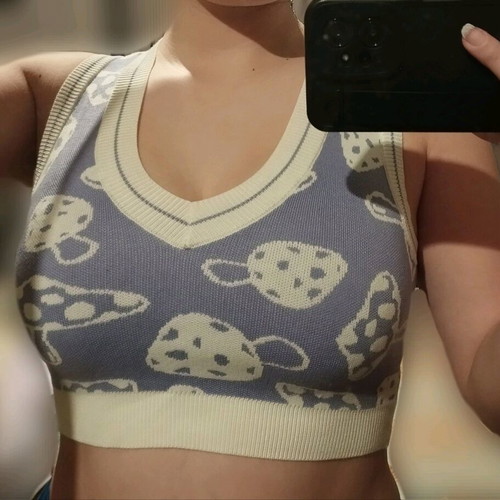 Purple top with mushroom patterns like new, Shein, size M