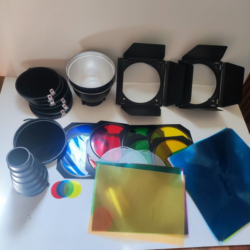 BD-04 Barndoor Kit with Honeycomb Grids and Color Filters