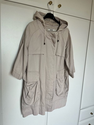 Bershka spring parka Large used, beige