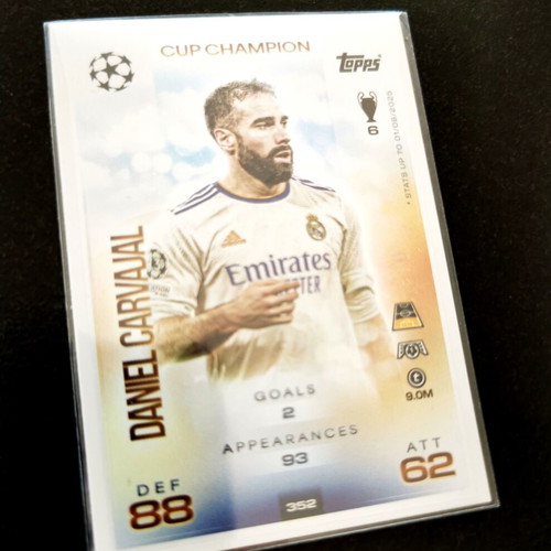 Topps Match Attax 2025/26 collectible lot 12 special football cards