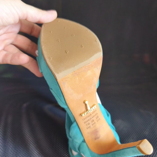 Schutz turquoise suede high-heeled sandals like new, size 38