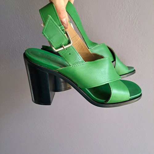 Bimba Y Lola Green Leather Sandals New Size 39