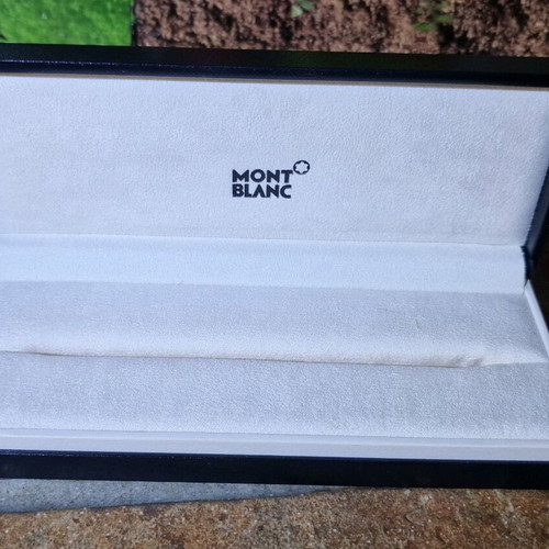 Montblanc box like new, original