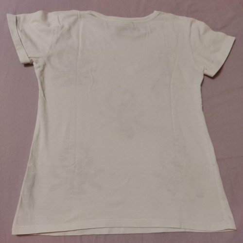 Benetton T-shirt with Olive like new, size S, white