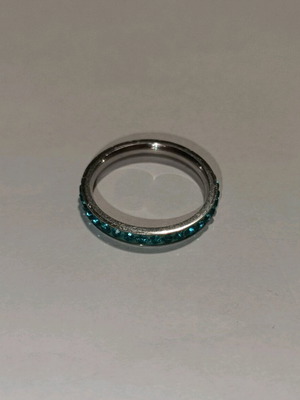 Stainless steel ring with blue rhinestones like new