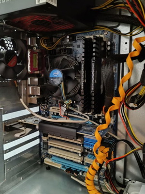 PC with i3, 10GB RAM, 240GB SSD and 1TB hard drive like new