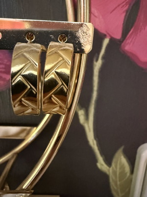 Earrings gold color new