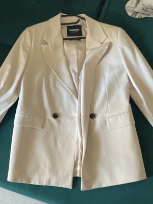 Pull & Bear blazer jacket M with black buttons, white beige