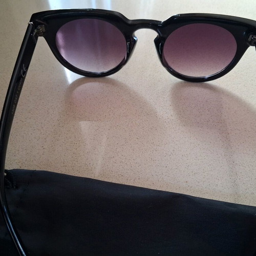 Women's sunglasses new, black