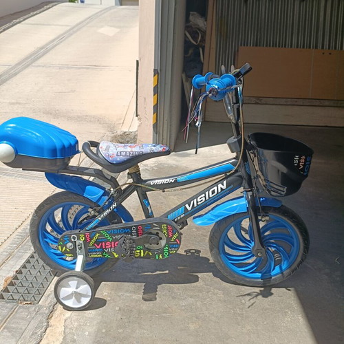 Boys' children's bicycle 16 inch with basket and training wheels