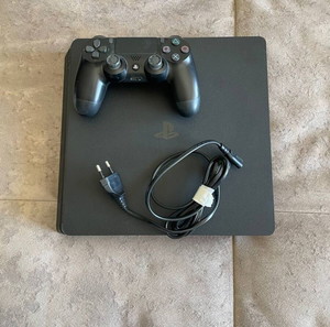 playstation 4 slim