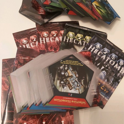 Hecatomb TCG horror game like new, 200-card collection