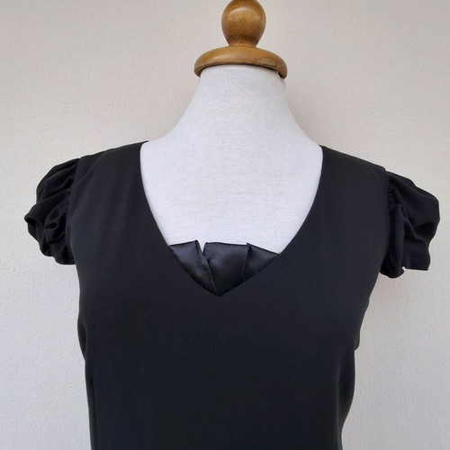 Lussile Excusive Colection dress black like new with satin detail