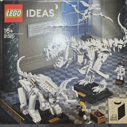 Lego Ideas 21320 Dinosaur Fossil like new, missing Trex