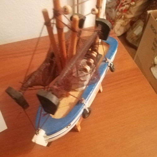 Wooden boat model approx. 17x17 cm