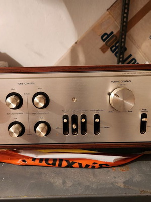 Συλλεκτικός ενισχυτής Luxman L-30 Solid State Integrated Amplifier