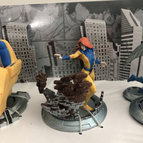 X-Men Figurine Playset Disney Store with 7 Figures like new