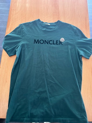 Μπλούζα Moncler πράσινη, μέγεθος XL, σαν καινούργιο