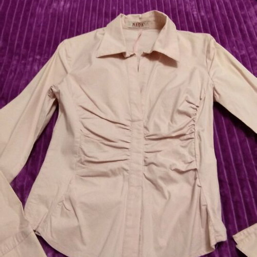 Small salmon wrap shirt like new with gathers
