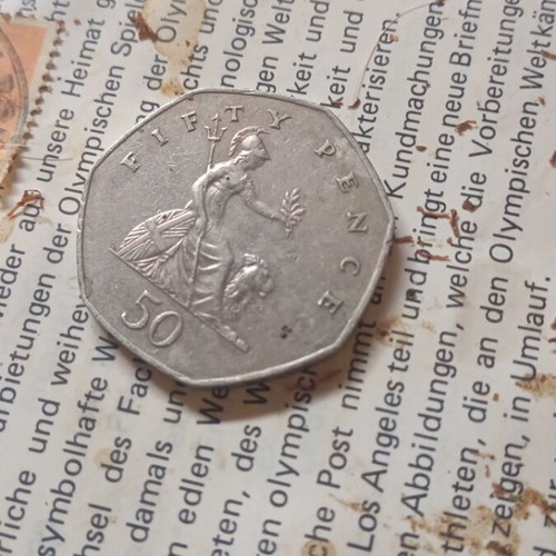 United Kingdom 1983.5 New Pence coin like new