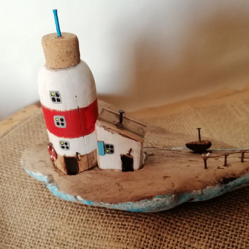 Shabby chic lighthouse decoration made of driftwood and acrylic new