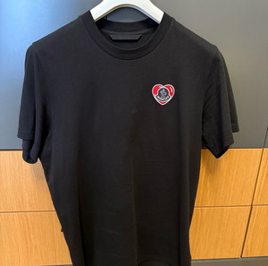 Moncler T shirt