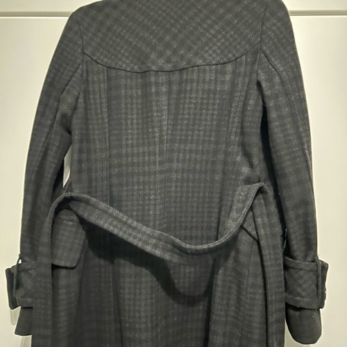 Sisley coat used charcoal check size S with high collar