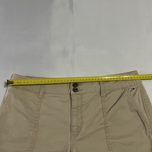 Tommy Hilfiger Beige Chino Shorts L like new