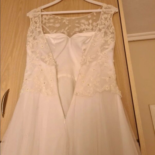 Demetrios bridal dress size 6 used, romantic A-line tulle gown