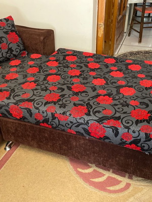 Three-seater corner sofa like new, slightly used