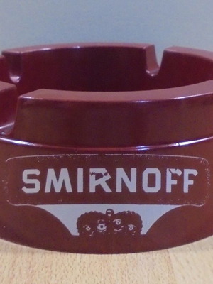 Smirnoff vodka παλιό διαφημιστικό πλαστικό τασάκι μεταχειρισμένο