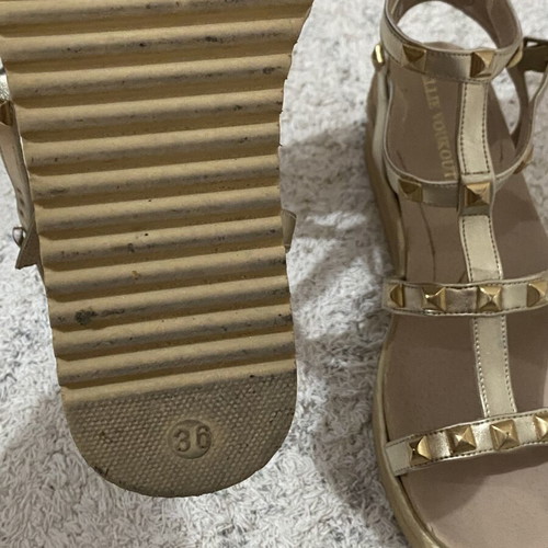 Leather sandals with studs like new, size 36, gold beige