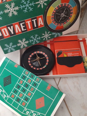 Roulette board game collectible, like new, from Chlorine Klinex