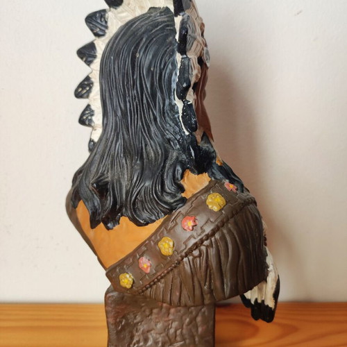 Vintage Native American Chief Bust Statue used, decorative figure