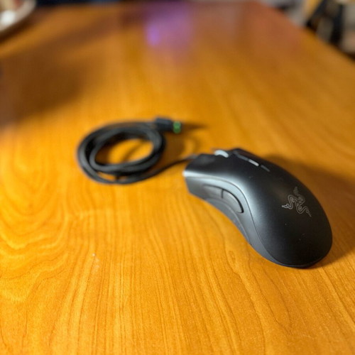 Razer Deathadder Elite wired gaming mouse like new