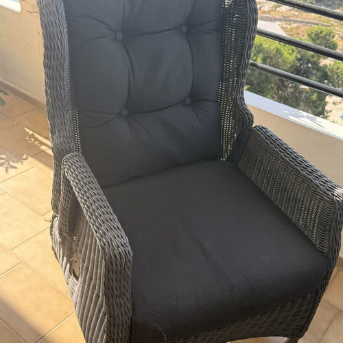 Veranda chairs like new, set of 2 with washable cushions and reclining backs