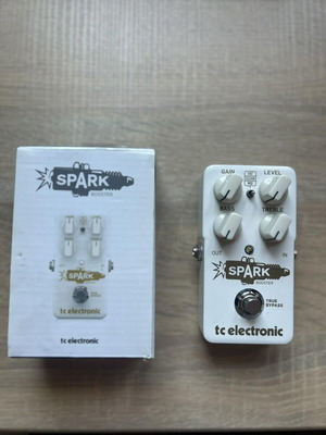 Spark Booster like new with 2 m cable gift