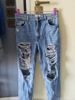 Unisex jeans Bershka size 40 like new