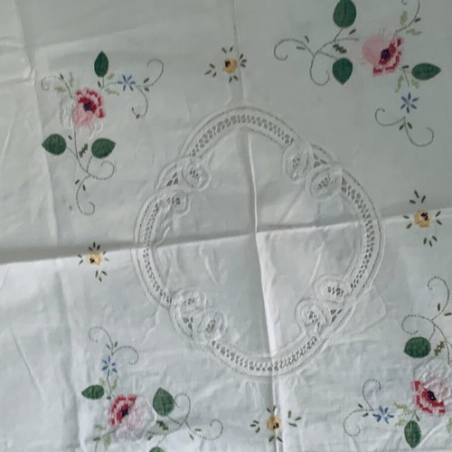 Vintage handmade embroidery set of 5 pieces linen and lace, like new