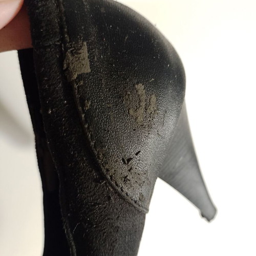 Black pumps size 38 used with wear