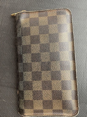 Louis Vuitton πορτοφόλι με φερμουάρ από καφέ καμβά Damier