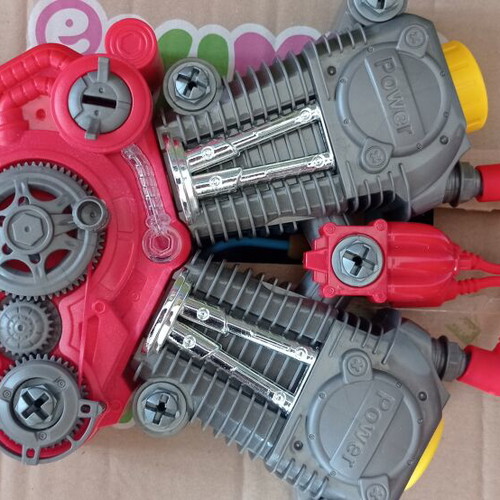 Mechanical imitation toy set like new with rotating parts and tools