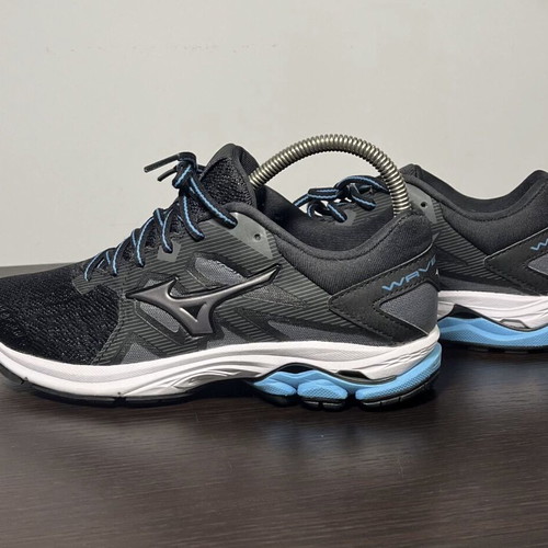 Mizuno Wave Running Shoes women's size US 7.5, like new, black and blue