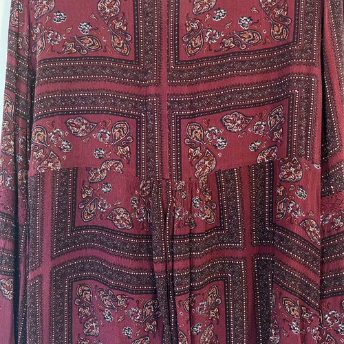 Cotton On women's boho blouse like new, 100% viscose, paisley pattern