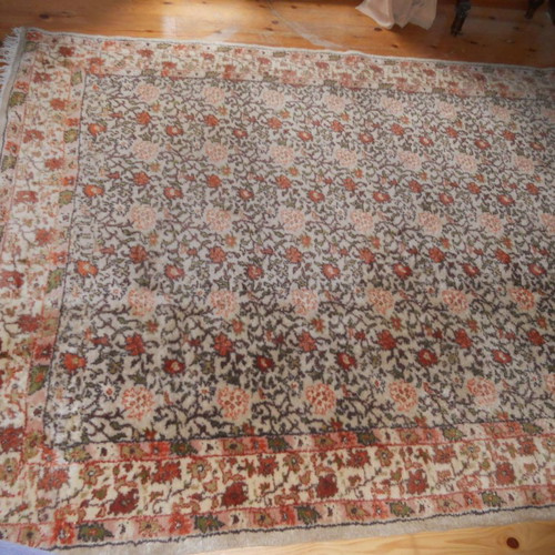 Handmade wool rug like new, 3.26 x 1.96 m, classic design