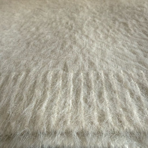 Bershka sweater used, very soft, off white, size S
