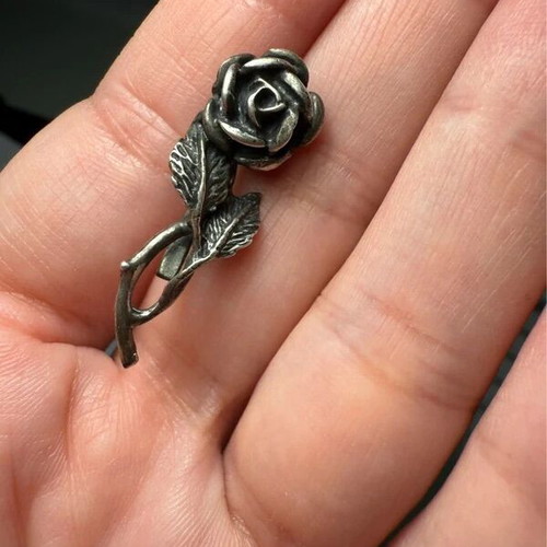Vintage handmade silver 800 brooch like new, rose design