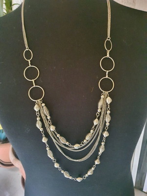 Necklace new, silver, beautiful